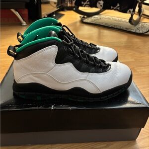 Air Jordan 10 Retro Seattle Size 9 Men’s